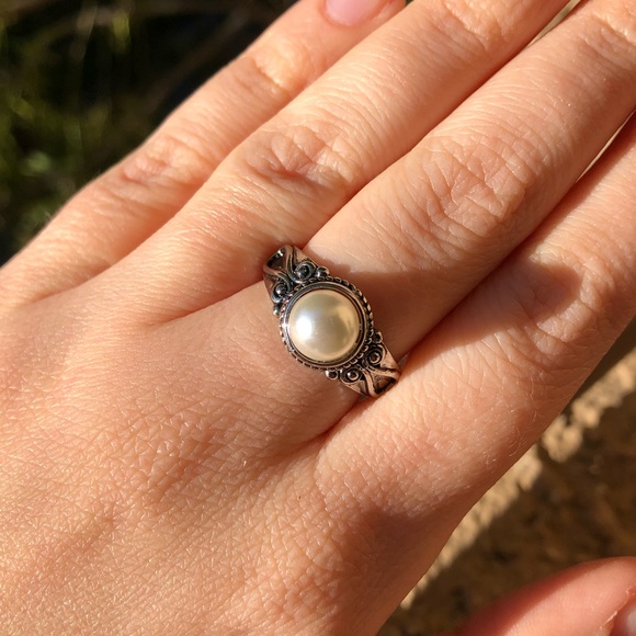 Jewelry - NEW ! Antique 925 sterling silver pearl ring